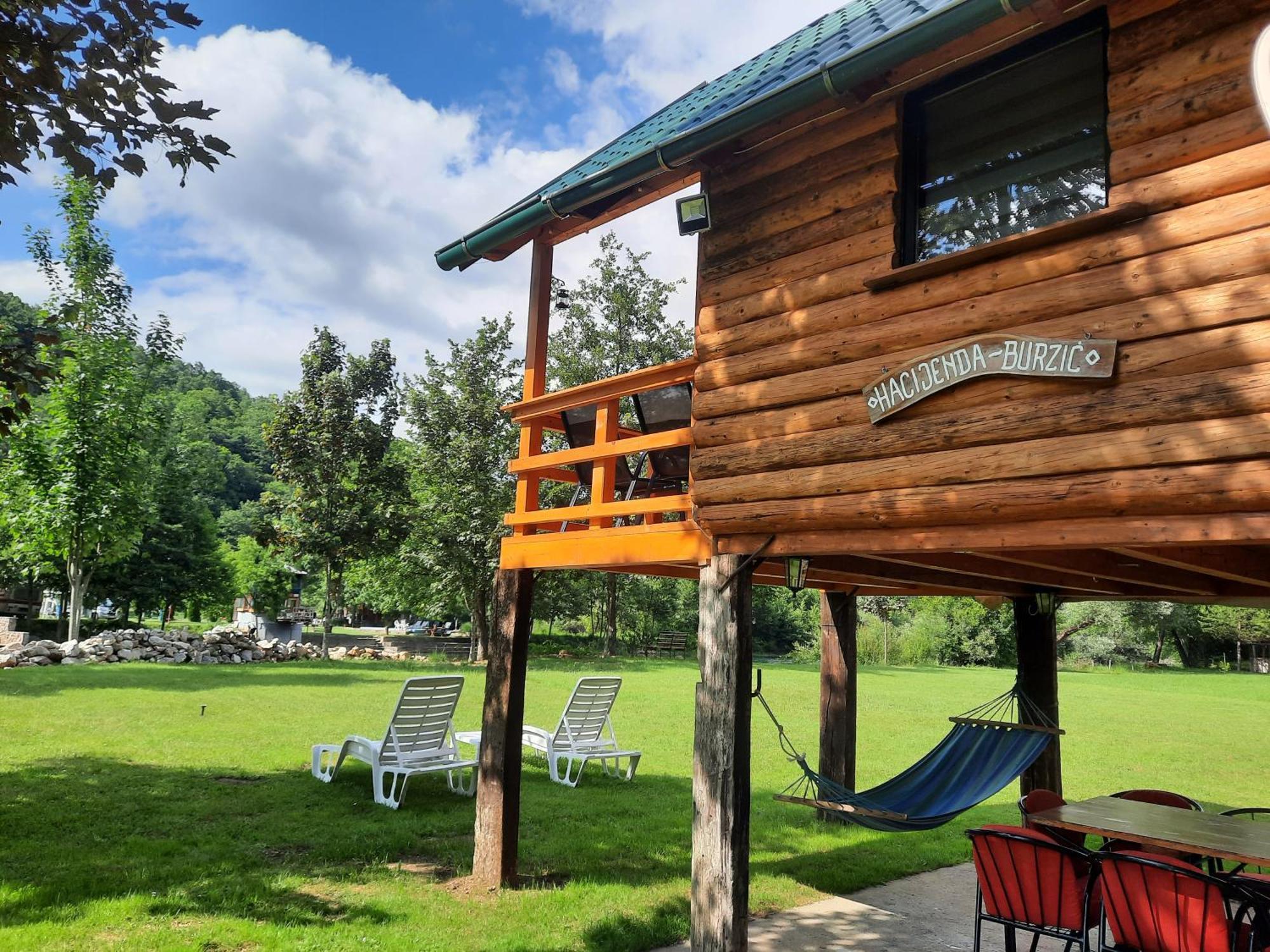 Appartement Hacienda Burzic à Kulen Vakuf Extérieur photo